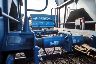 Grupa PKP CARGO powraca do niebieskich barw - GospodarkaMorska.pl