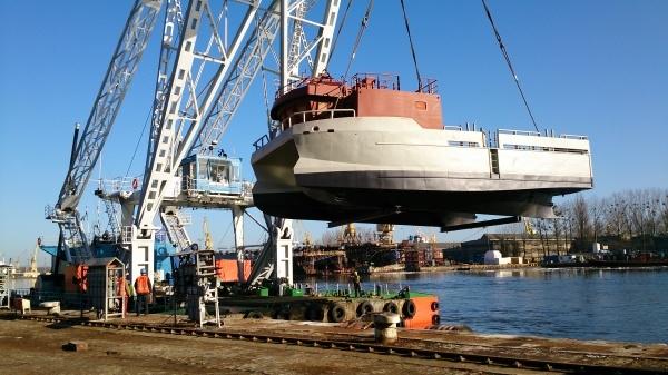 Pierwszy w Polsce statek napędzany solarnie - GospodarkaMorska.pl