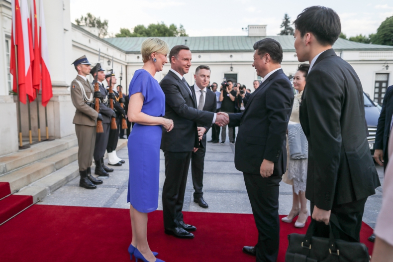 Przewodniczący ChRL Xi Jinping zakończył wizytę w Polsce - GospodarkaMorska.pl