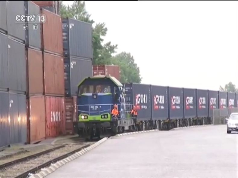 TCL Corporation nasila międzynarodową strategię - jej pociąg towarowy z Chin do Europy przyjechał do Warszawy - GospodarkaMorska.pl