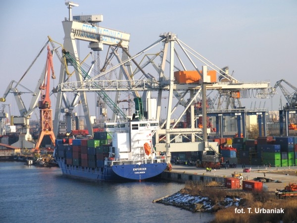 Zarząd Morskiego Portu Gdynia ponownie wśród liderów pomorskiej gospodarki - GospodarkaMorska.pl