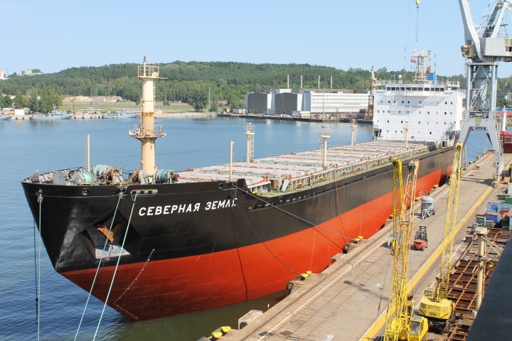 Rosyjski masowiec Grumant w Stoczni Nauta - GospodarkaMorska.pl