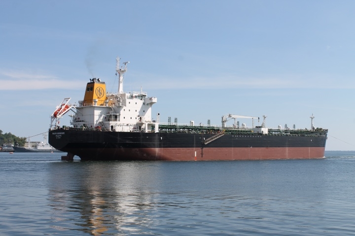 Remont zbiornikowca Bltic Wind - GospodarkaMorska.pl