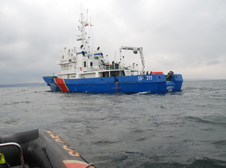 Braki w dokumentacji i nietrzeźwy na jachcie - GospodarkaMorska.pl