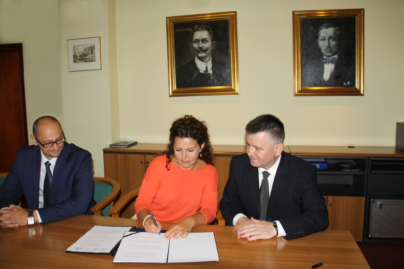 Port Gdynia rozpoczął współpracę z Wyższą Szkołą Bankową - GospodarkaMorska.pl