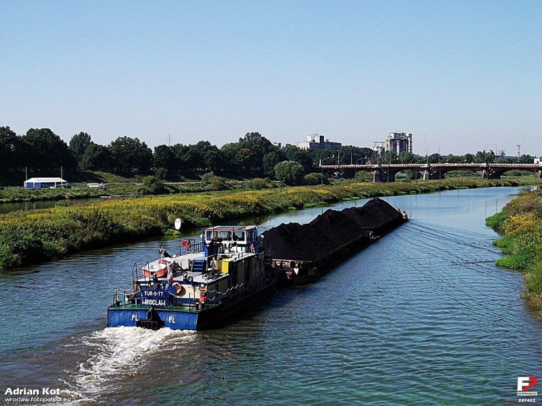 Rząd chce do 2030 r. przywrócić żeglowność rzek. Koszt inwestycji wyniesie 70 mld zł - GospodarkaMorska.pl