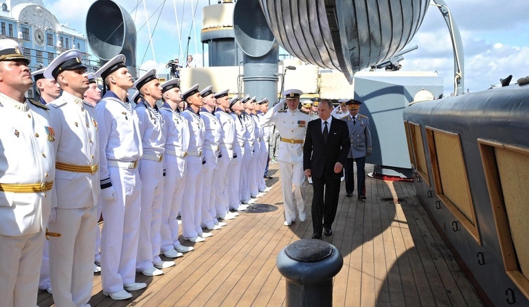 Rosja świętuje 320 rocznicę powstania sił morskich - GospodarkaMorska.pl