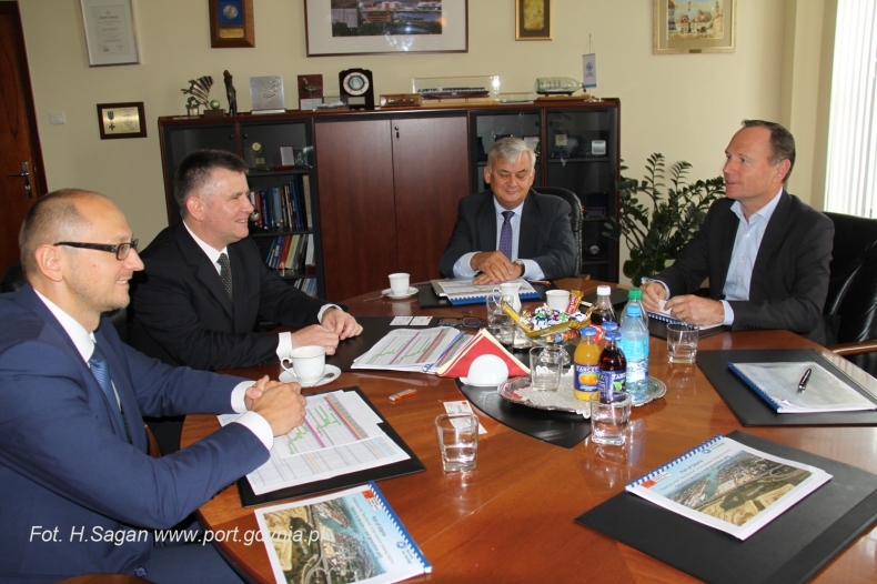 Spotkanie z Hutchison Port Holdings oraz International Container Terminal Services, Inc. - GospodarkaMorska.pl