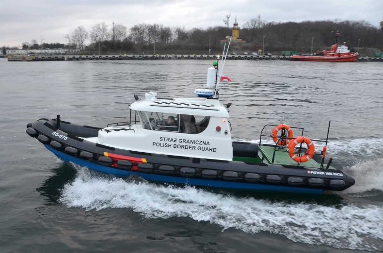 Mayday na Zalewie Szczecińskim - GospodarkaMorska.pl