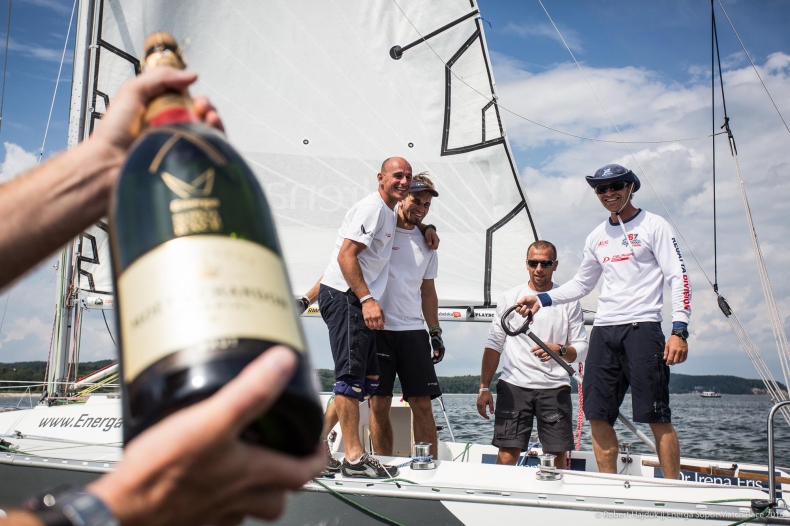 Sukcesy Delphia Yachts na targach Wiatr i Woda 2016 w Gdyni - GospodarkaMorska.pl