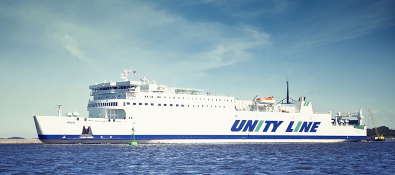 Najdłuższy prom pływający na Bałtyku przechodzi remont w w stoczni Gryfia - GospodarkaMorska.pl