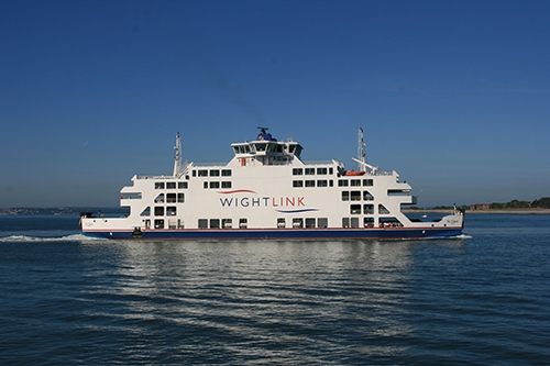 Wightlink uruchamia dodatkowe promy - GospodarkaMorska.pl