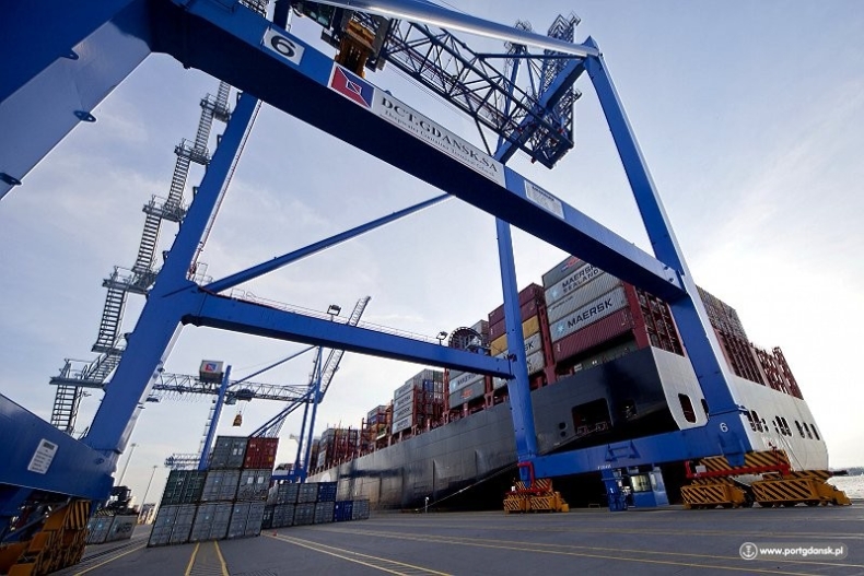 Rynek kontenerów - amerykańscy analitycy przewidują trzy chude lata - GospodarkaMorska.pl