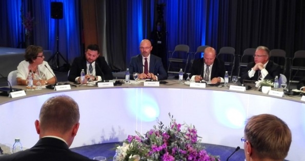 Wiceminister Kurtyka o europejskim rynku gazu ziemnego - GospodarkaMorska.pl