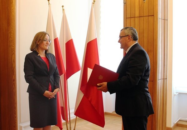 Nowa wiceminister infrastruktury i budownictwa - GospodarkaMorska.pl