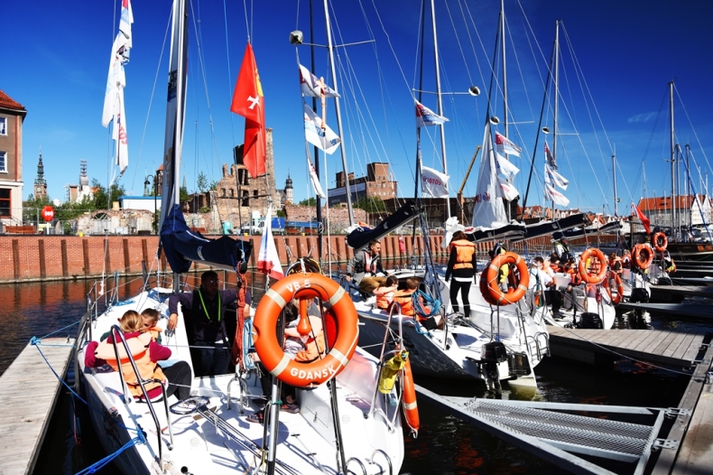 Ze szkolnej ławki w rejs! - GospodarkaMorska.pl