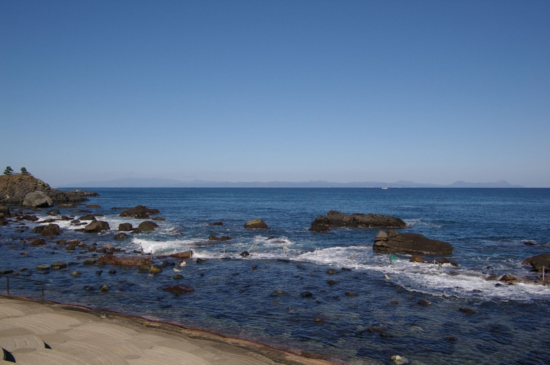 73-letni Japończyk przepłynął wpław cieśninę Tsugaru i pobił rekord świata - GospodarkaMorska.pl