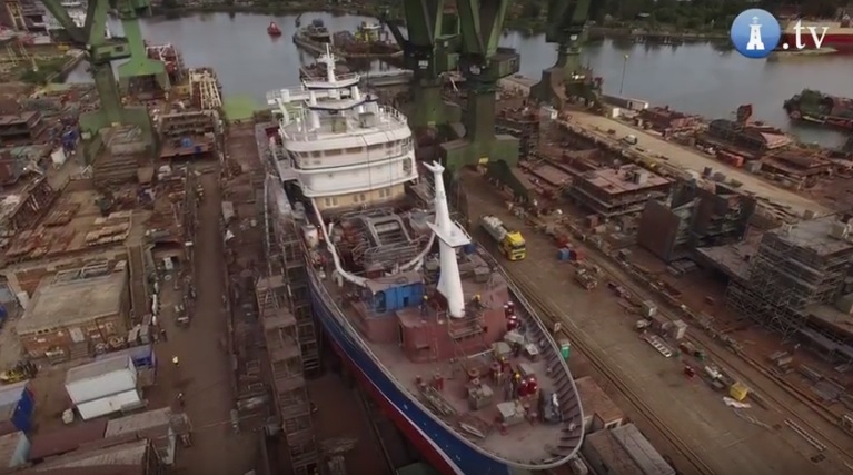 GRATEFUL popłynie do Danii. Nowy sejner zwodowany w Stoczni Remontowej Nauta (wideo) - GospodarkaMorska.pl