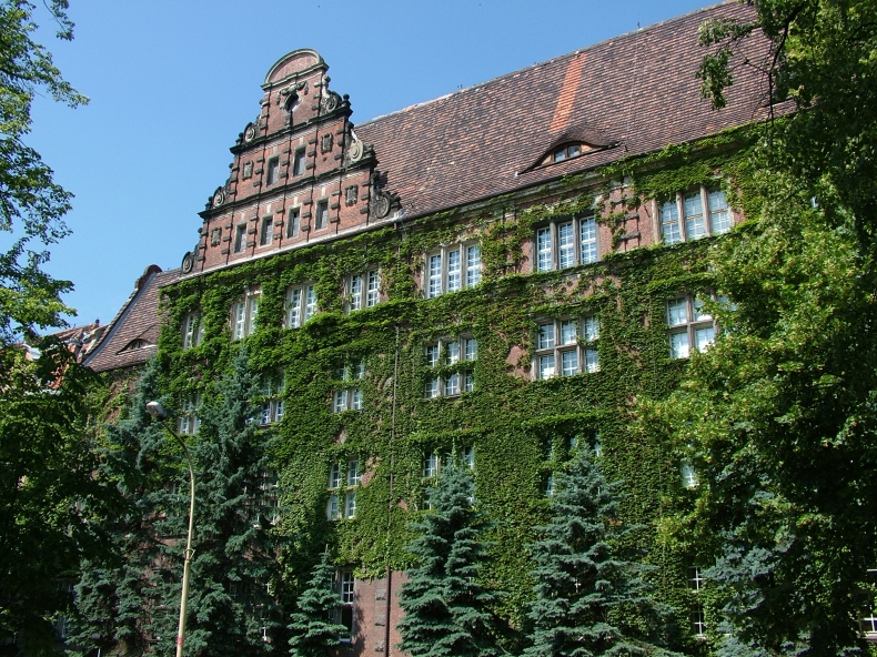 Stateczność, ekologia i konkrecje – nowa katedra w Akademii Morskiej w Szczecinie - GospodarkaMorska.pl