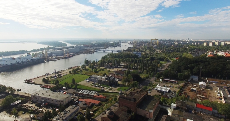 Prezydent Świnoujścia chce referendum w sprawie budowy terminalu kontenerowego - GospodarkaMorska.pl