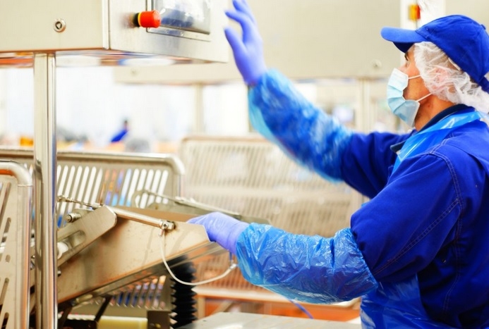 Tysiące bezrobotnych a oni muszą zatrudniać Ukraińców - GospodarkaMorska.pl