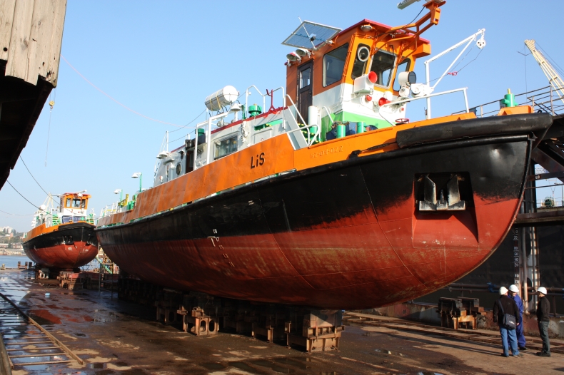 Lis i Żbik przygotowują się do zimy - GospodarkaMorska.pl