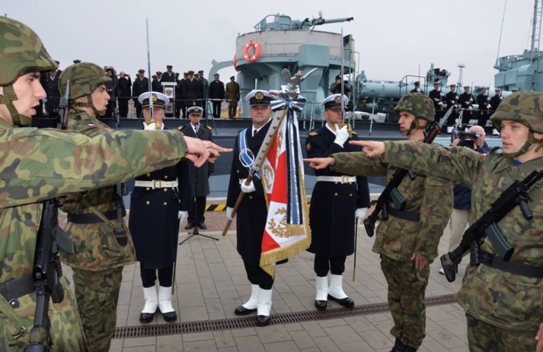 Byli elewami, są szeregowymi - GospodarkaMorska.pl