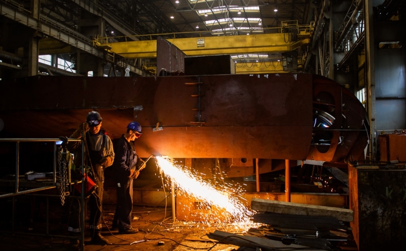 Szczeciński Park Przemysłowy przygotowuje kolejne urządzenia do budowy statków - GospodarkaMorska.pl