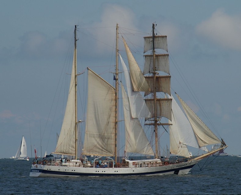 STS Pogoria otrzymała międzynarodowe wyróżnienie żeglarskie Friendship Trophy (wideo) - GospodarkaMorska.pl