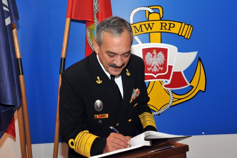 Dowódca Marynarki Wojennej Rumunii w 3. Flotylli Okrętów - GospodarkaMorska.pl