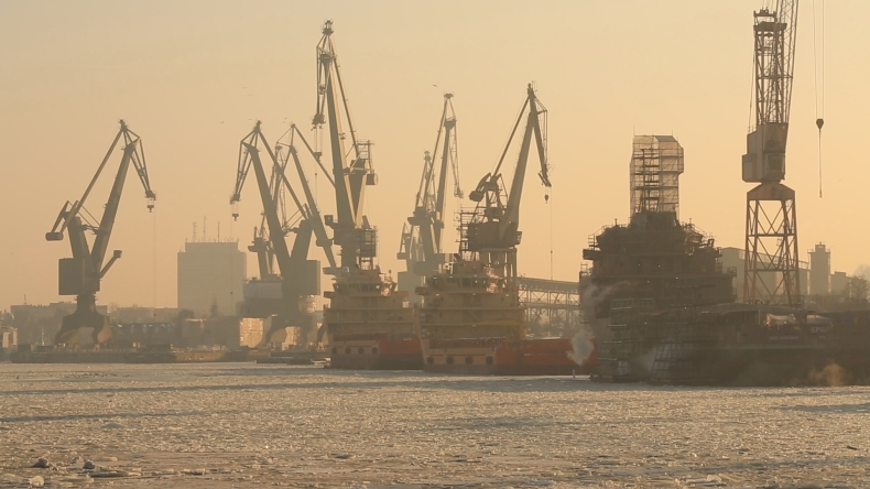 Nie żyje mężczyzna, który spadł z rusztowania w gdańskiej stoczni - GospodarkaMorska.pl