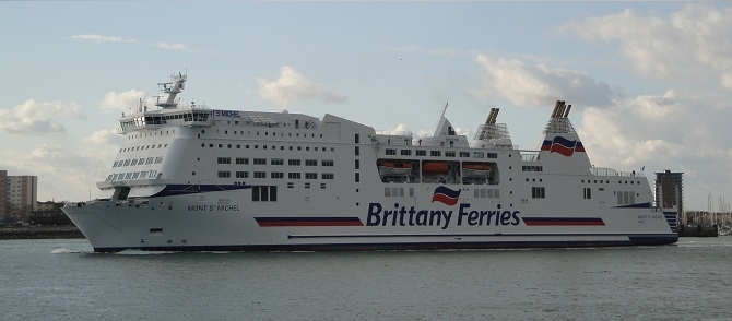 Promy do Anglii: Czwarty rok z rzędu wzrostów Brittany Ferries - GospodarkaMorska.pl