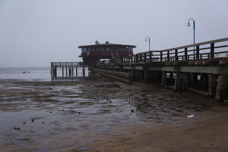 Tak wygląda cofka na Zatoce Puckiej (zdjęcia) - GospodarkaMorska.pl