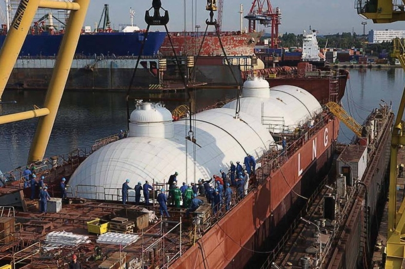 Pierwsze na świecie etanowce już na wodzie - GospodarkaMorska.pl