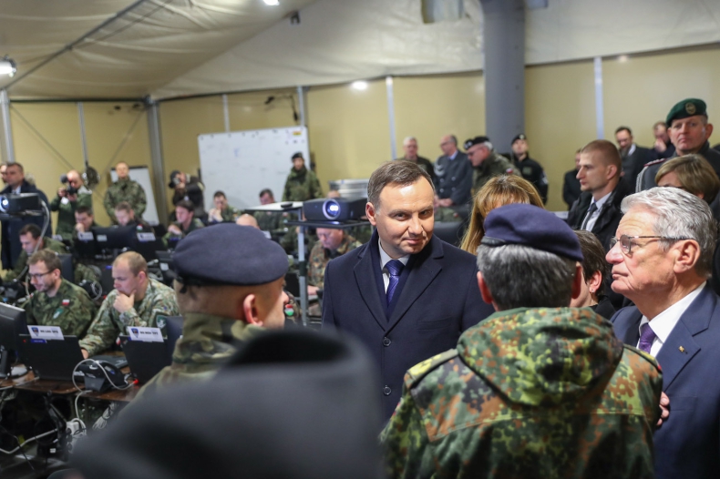 Prezydent: współpraca wojskowa między Niemcami a Polską jest zacieśniania - GospodarkaMorska.pl