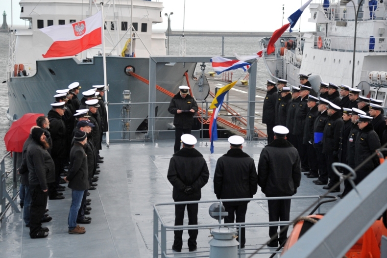 42 lat w służbie ludziom morza - GospodarkaMorska.pl