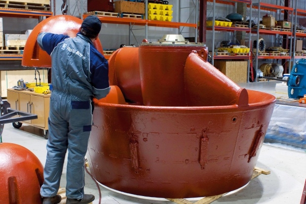 Rolls-Royce tnie miejsca pracy w segmencie morskim - GospodarkaMorska.pl