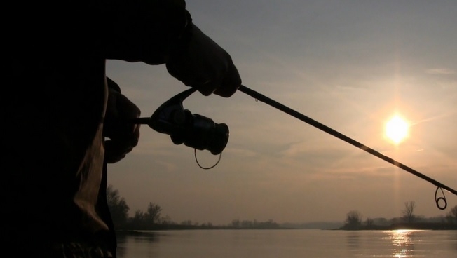 W wodach portowych Odry nie powędkujesz - GospodarkaMorska.pl