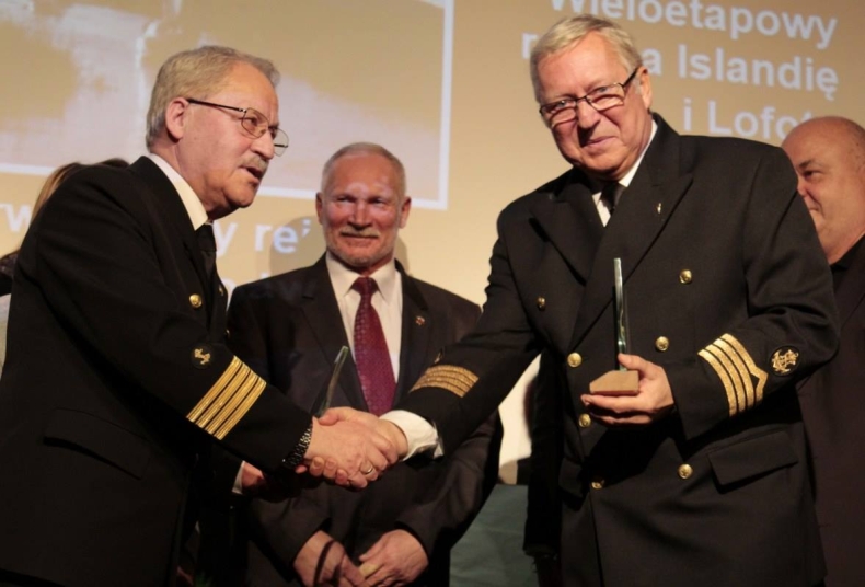 Kryształowy Żagiel dla Akademii Morskiej - GospodarkaMorska.pl