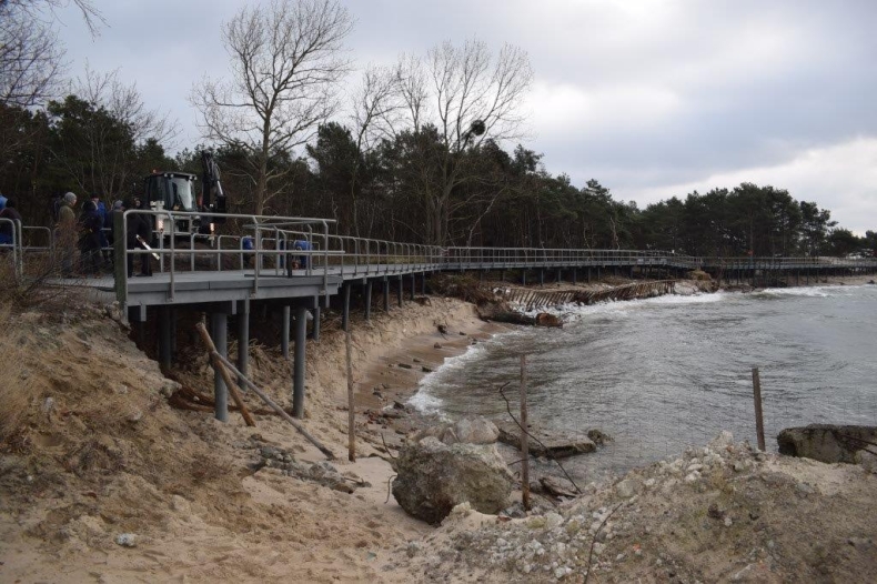 Zamknięcie kładek na Cyplu Helskim - GospodarkaMorska.pl