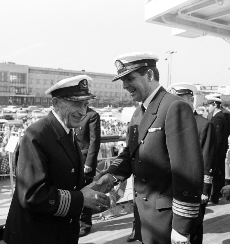 Pożegnanie komendanta Tadeusza Olechnowicza - GospodarkaMorska.pl