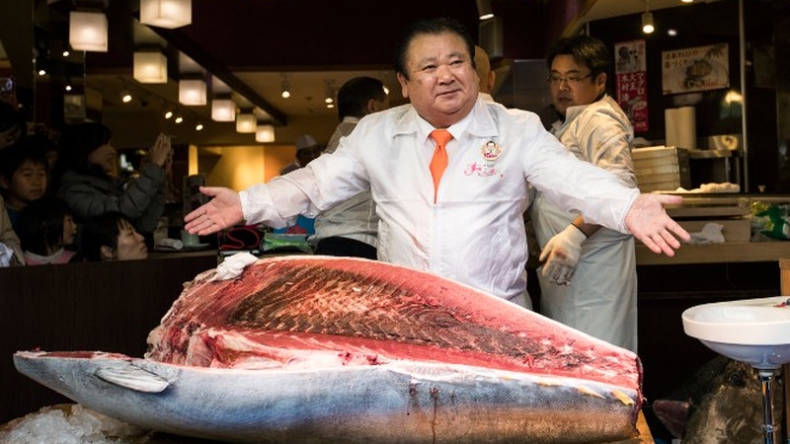 637 tys. dolarów za tuńczyka na słynnej aukcji w Tokio - GospodarkaMorska.pl