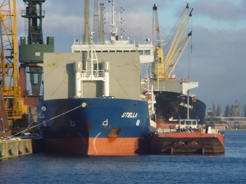 W Świnoujściu przywrócono ruch statków - GospodarkaMorska.pl