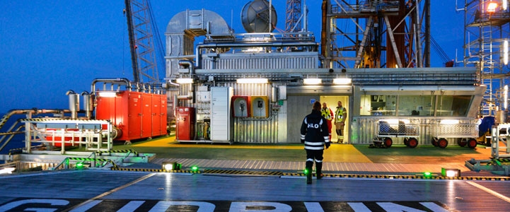 NYMEX w Nowym Jorku: ropa po 53,66 dol. - GospodarkaMorska.pl