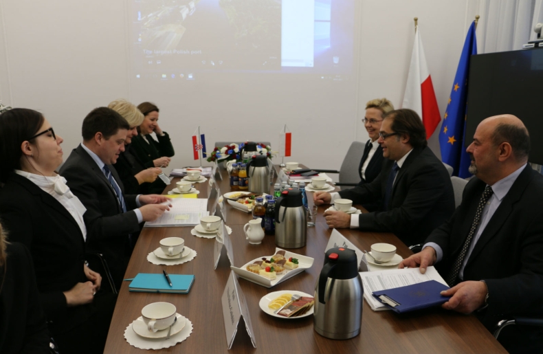Ministrowie resortów gospodarki morskiej Polski i Chorwacji podpisali memorandum o współpracy - GospodarkaMorska.pl
