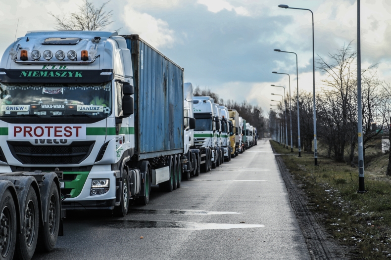 Ułatwienia dla kierowców jadących do DCT - GospodarkaMorska.pl