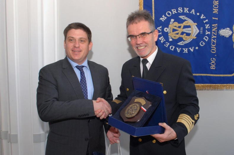 Minister Chorwacji odwiedził Akademię Morską w Gdyni - GospodarkaMorska.pl