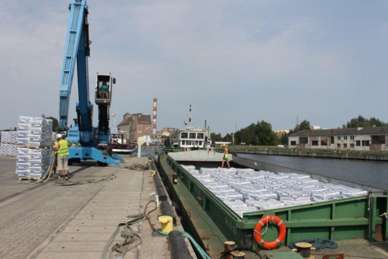 Port Elbląg: rok na granicy opłacalności - GospodarkaMorska.pl