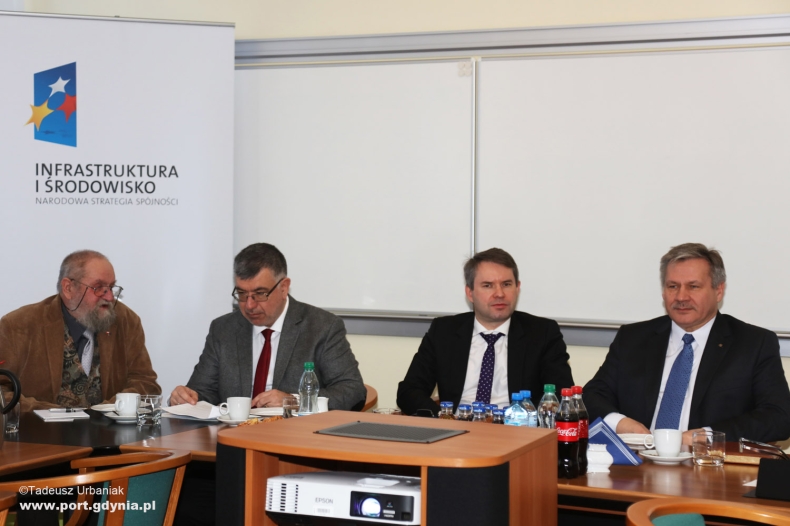 Wizyta ekspertów Inicjatywy JASPERS i przedstawicieli Ministerstwa Rozwoju w Porcie Gdynia - GospodarkaMorska.pl