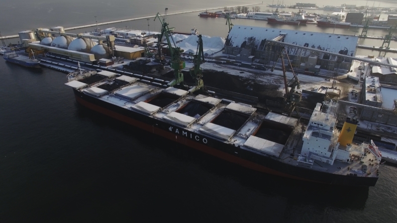 70 000 t koksu w gdyńskim porcie. Zakończył się rekordowy załadunek (foto,wideo) - GospodarkaMorska.pl